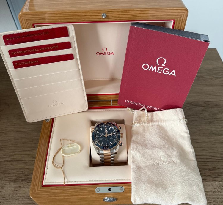 Omega Seamaster Planet Ocean Chronograph Complete Set