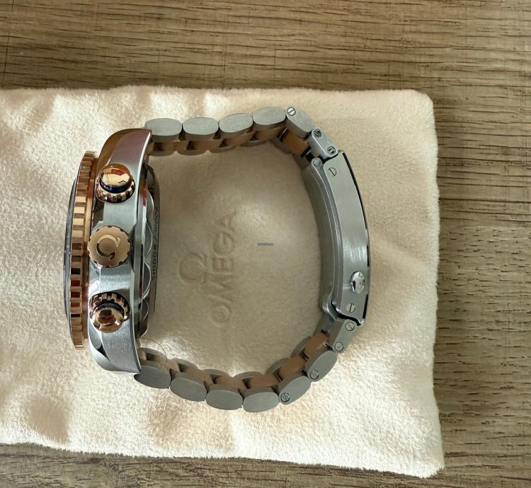 Omega Seamaster Planet Ocean Chronograph Complete Set