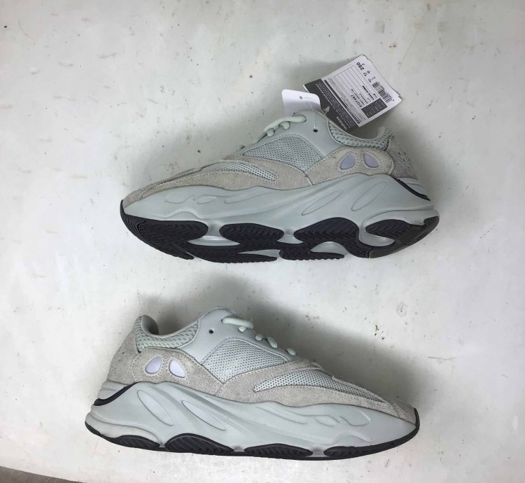 Yeezy Boost 700 Salt