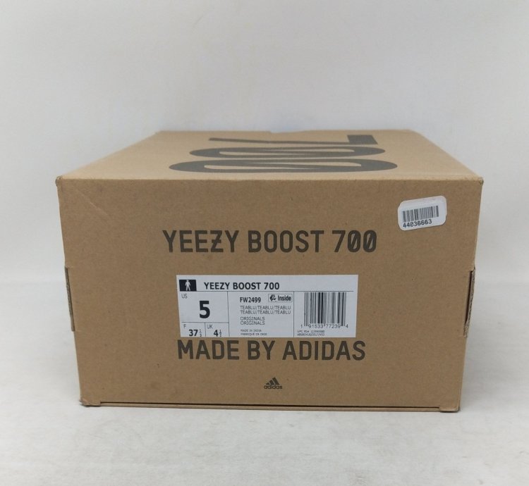 Yeezy Boost 700 Teal Blue