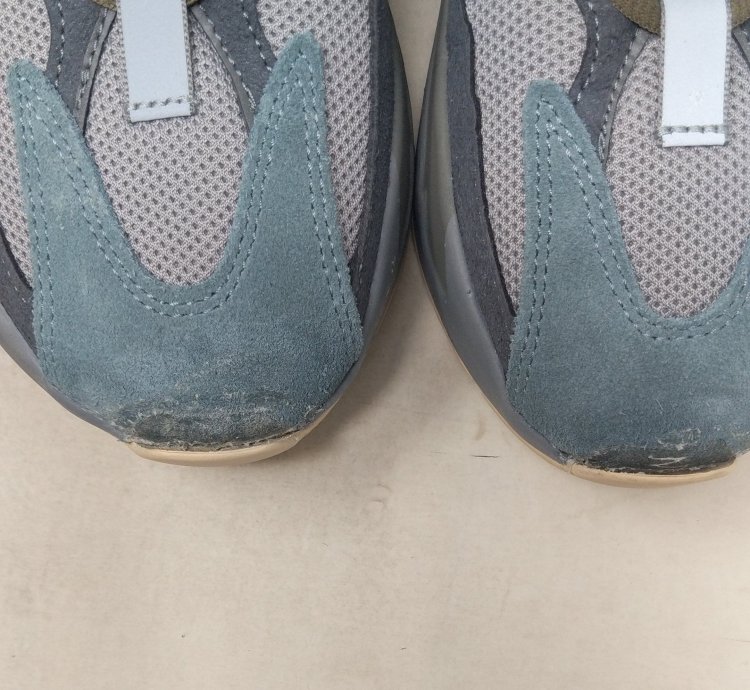 Yeezy Boost 700 Teal Blue