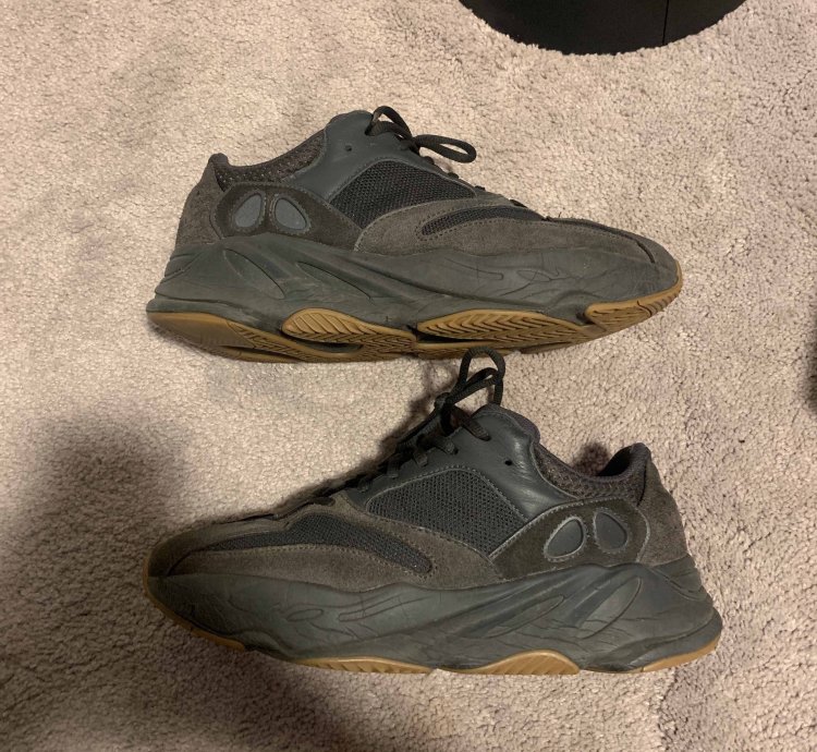 Yeezy Boost 700 Utility Black 2019