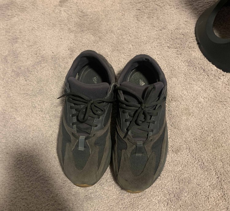 Yeezy Boost 700 Utility Black 2019
