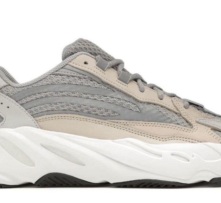 Yeezy Boost 700 V2 Cream