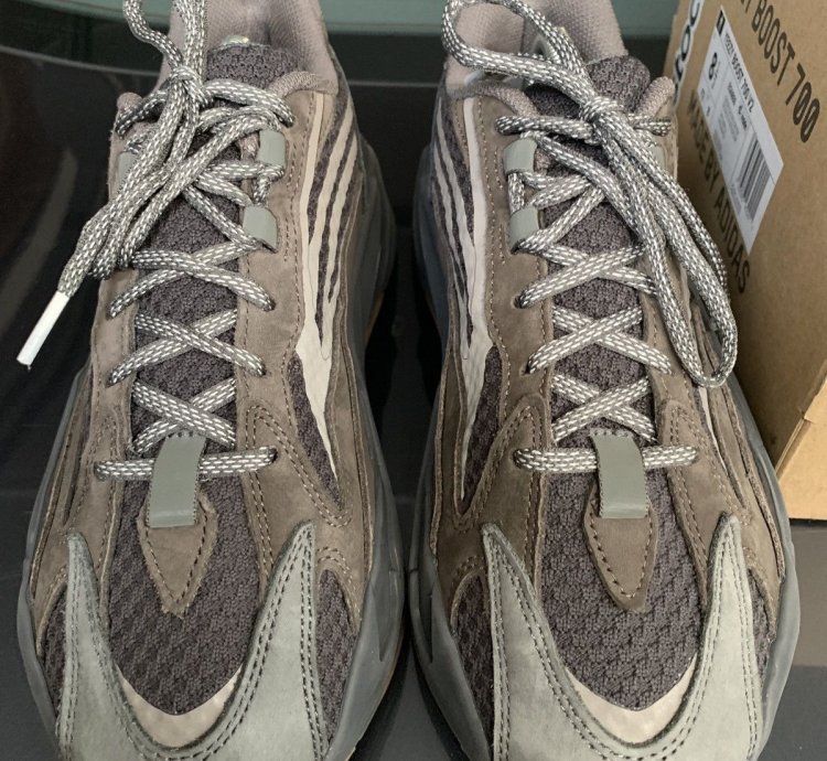 Yeezy Boost 700 V2 Geode 2019