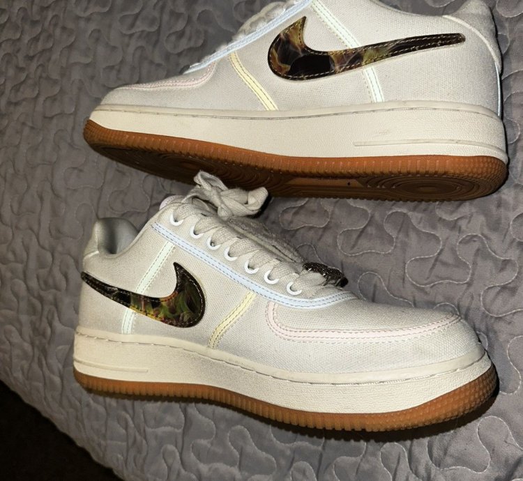 Air Force 1 Low Travis Scott