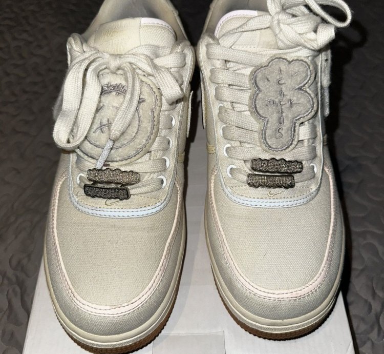 Air Force 1 Low Travis Scott