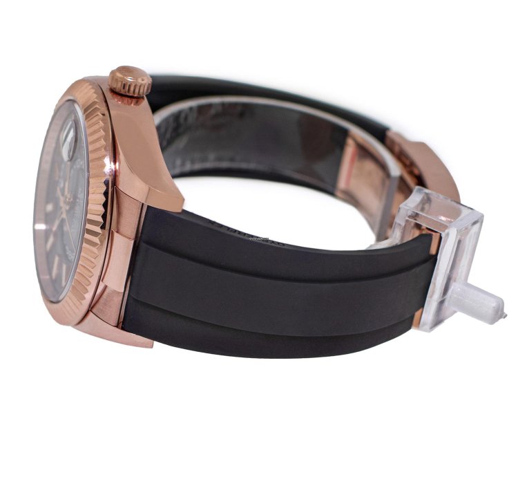 Rolex Sky-dweller 42mm Everose Gold Chocolate Index Dial Fluted Bezel 326235