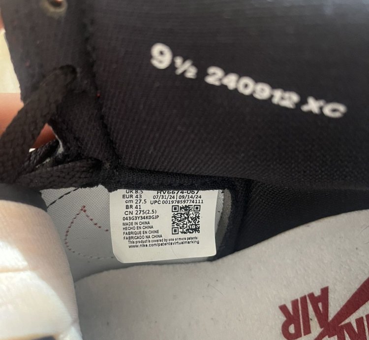 Air Jordan 1 Bred Banned