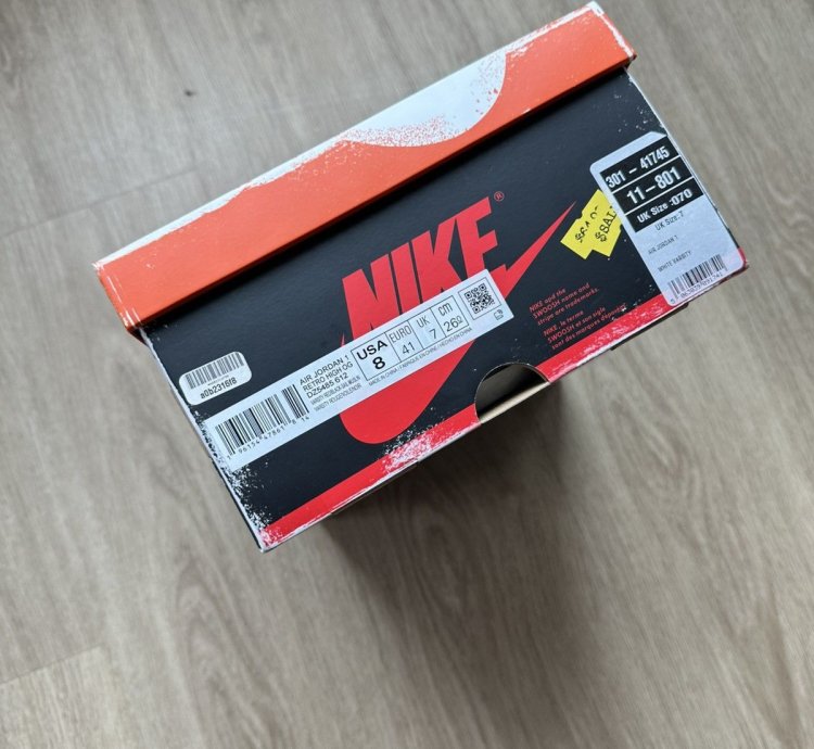 Air Jordan 1 Chicago Lost Found