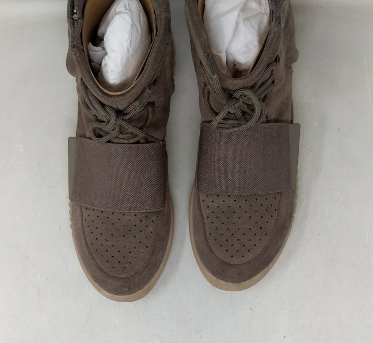Yeezy Boost 750 Chocolate