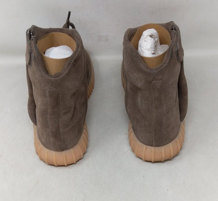 Yeezy Boost 750 Chocolate
