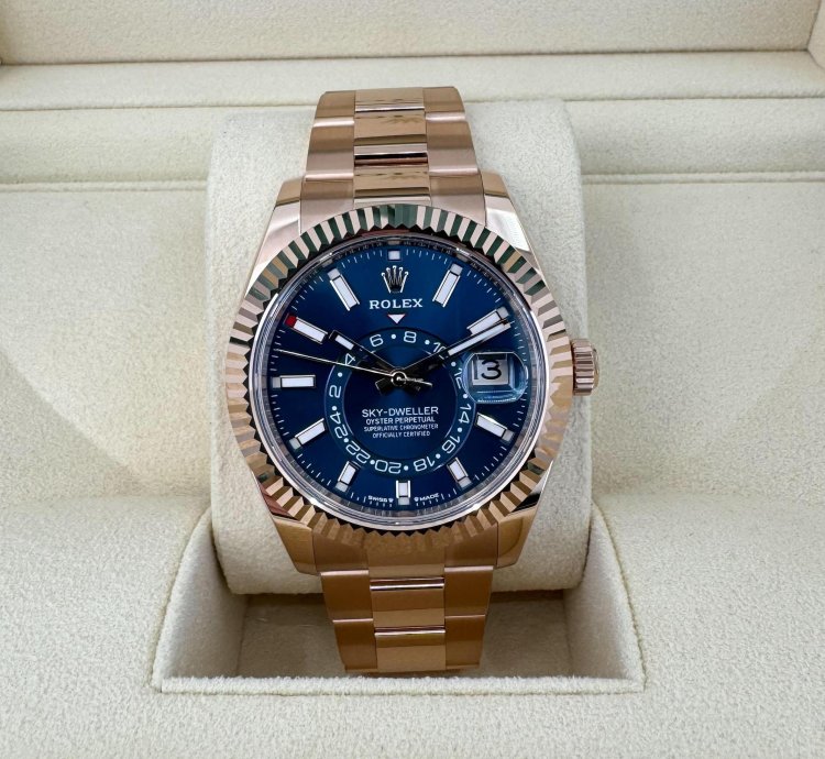 Rolex Sky-dweller 42mm Fluted Bezel Everose Gold Blue Index Dial Oyster Bracelet 336935