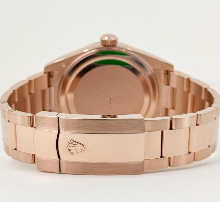 Rolex Sky-dweller 42mm Fluted Bezel Everose Gold Blue Index Dial Oyster Bracelet 336935