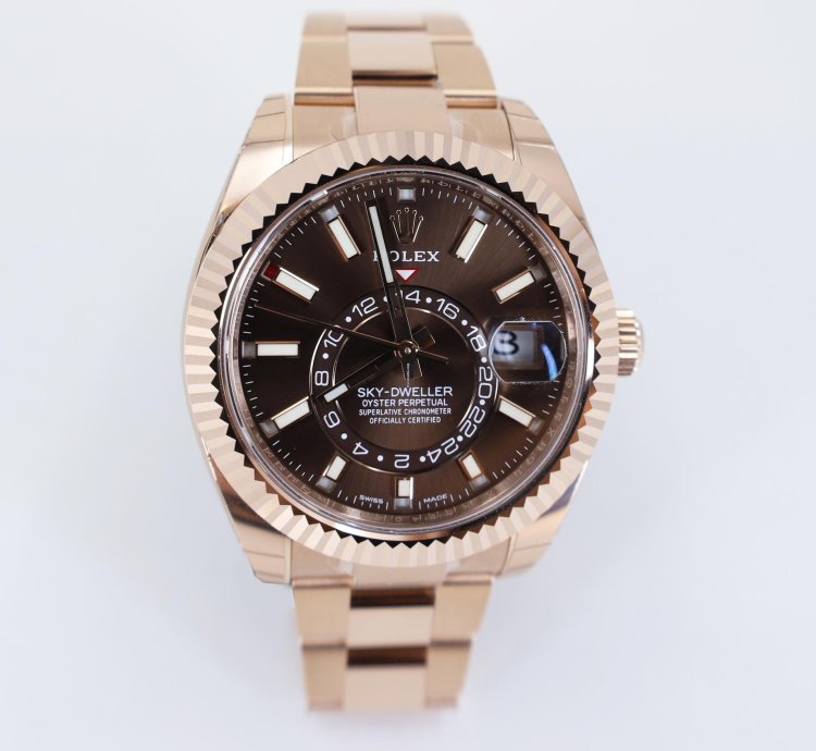 Rolex Sky-dweller 42mm Fluted Bezel Everose Gold Chocolate Index Dial Oyster Band 326935