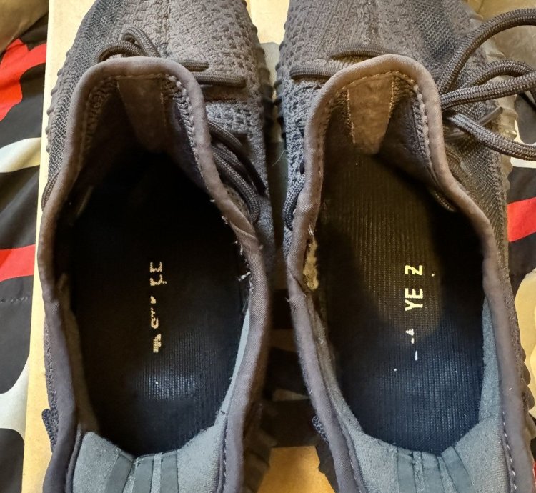 Yeezy Cinder 350 V2
