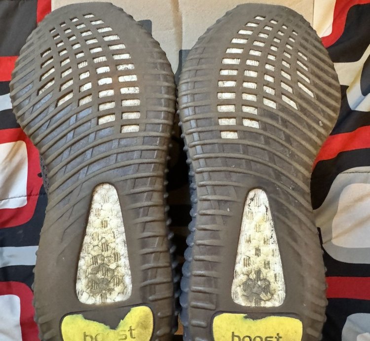 Yeezy Cinder 350 V2