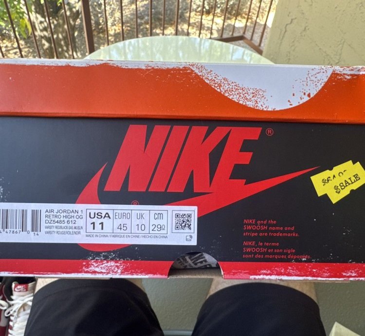 Air Jordan 1 Lost And Found Chicago