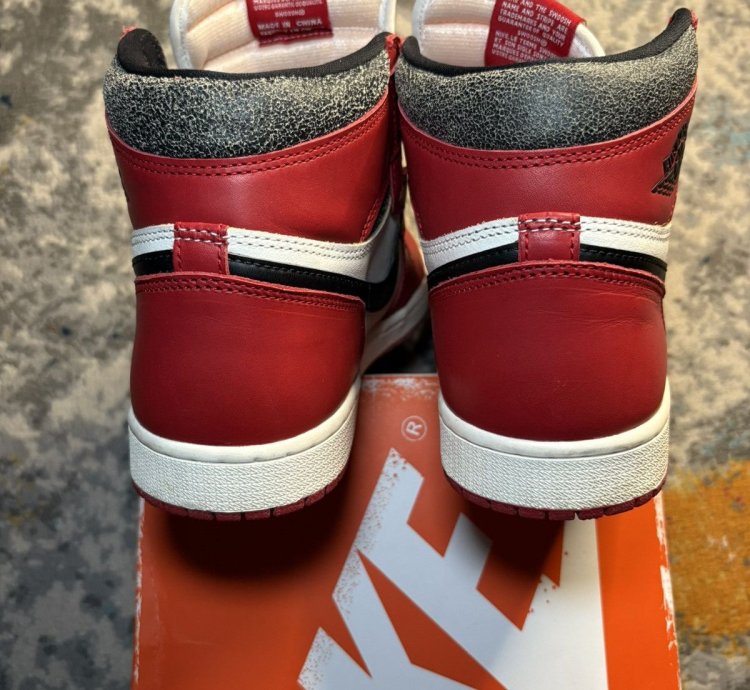 Air Jordan 1 Lost And Found Size 9 5
