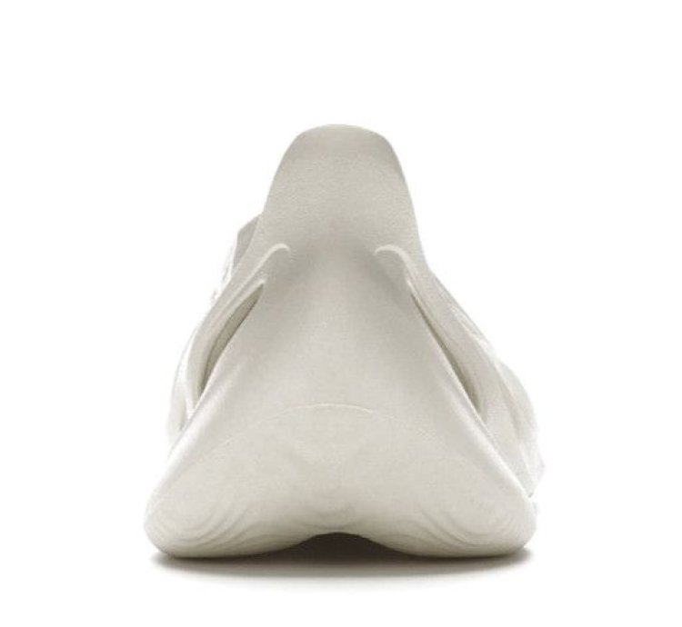 Yeezy Foam Rnnr Sand