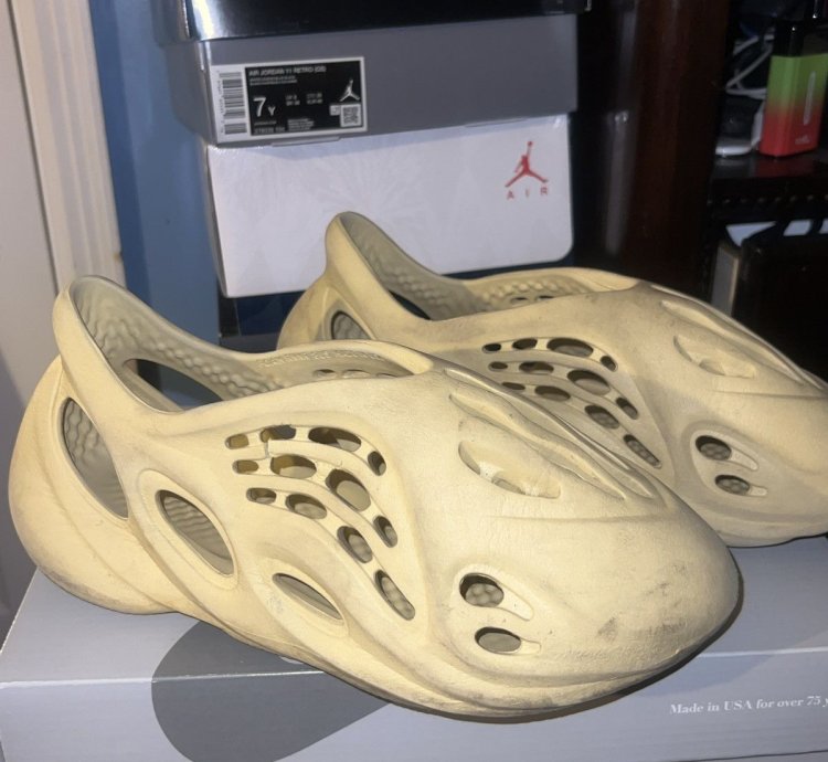 Yeezy Foam Runner