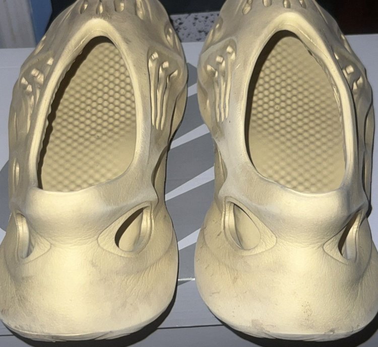 Yeezy Foam Runner
