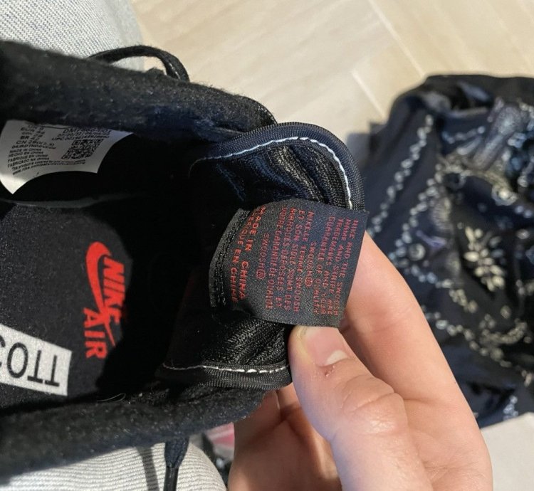 Air Jordan 1 Low Black Phantom