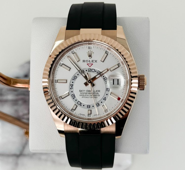 Rolex Sky-dweller 42mm Fluted Bezel Rose Gold White Index Dial Oysterflex Band 326235