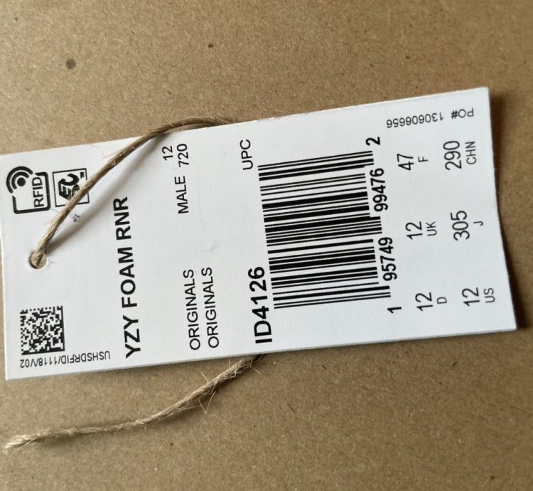 Yeezy Foam Runner Mx Carbon