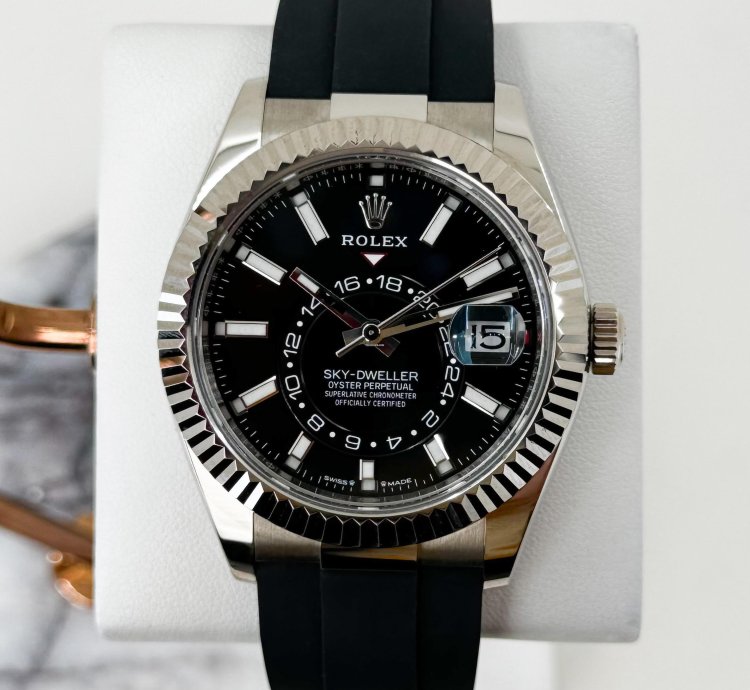 Rolex Sky-dweller 42mm Fluted Bezel White Gold Black Index Dial Oysterflex Dial 336239