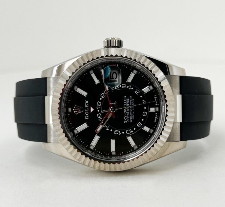Rolex Sky-dweller 42mm Fluted Bezel White Gold Black Index Dial Oysterflex Dial 336239