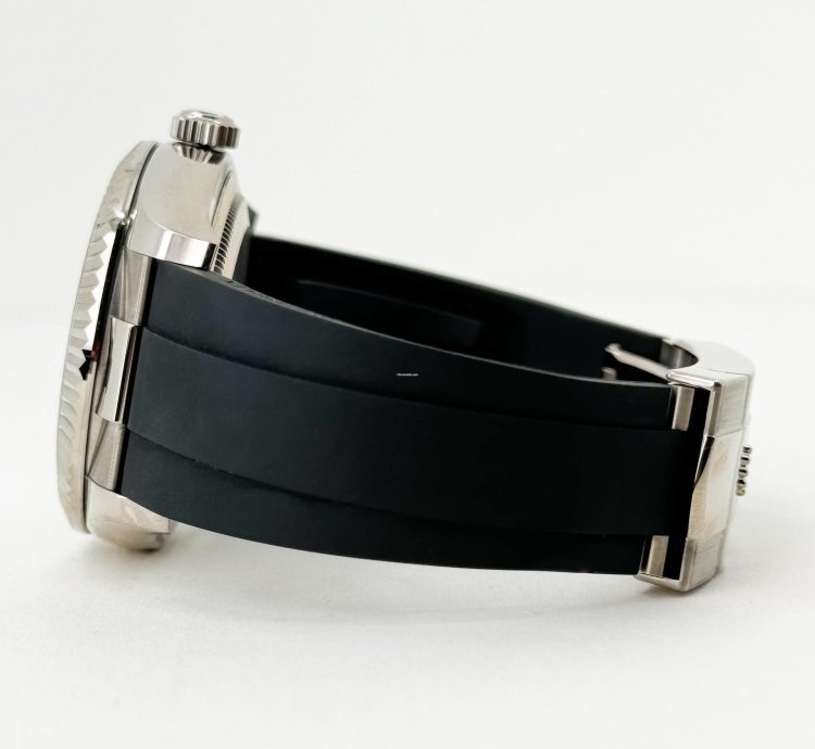 Rolex Sky-dweller 42mm Fluted Bezel White Gold Black Index Dial Oysterflex Dial 336239