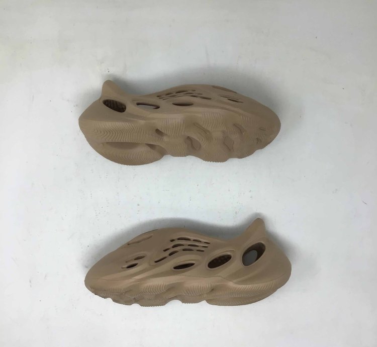 Yeezy Foam Runner Ochre
