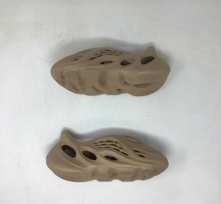 Yeezy Foam Runner Ochre