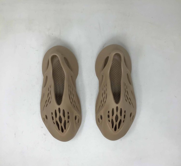 Yeezy Foam Runner Ochre