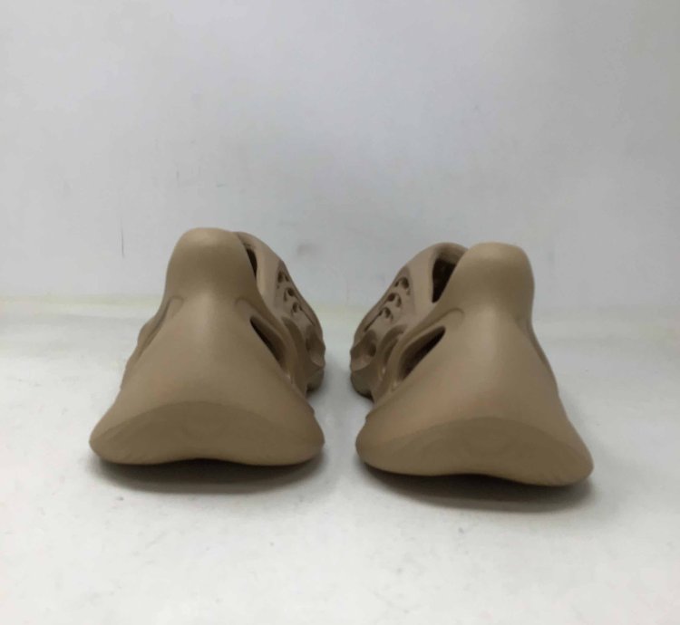 Yeezy Foam Runner Ochre