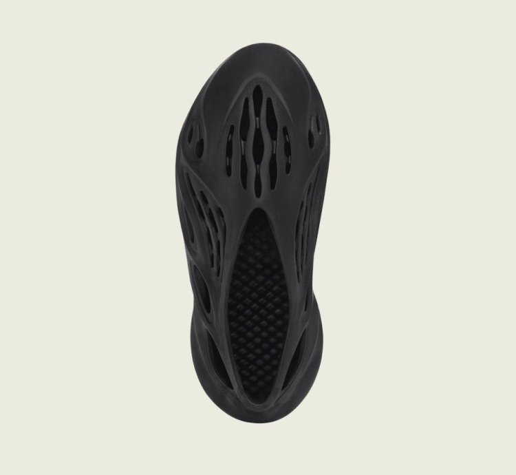 Yeezy Foam Runner Onyx