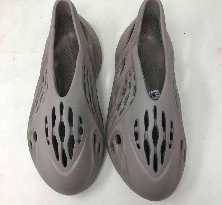 Yeezy Foam Runner Stone Sage