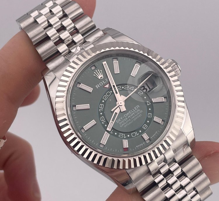 Rolex Sky-dweller 42mm Green Dial
