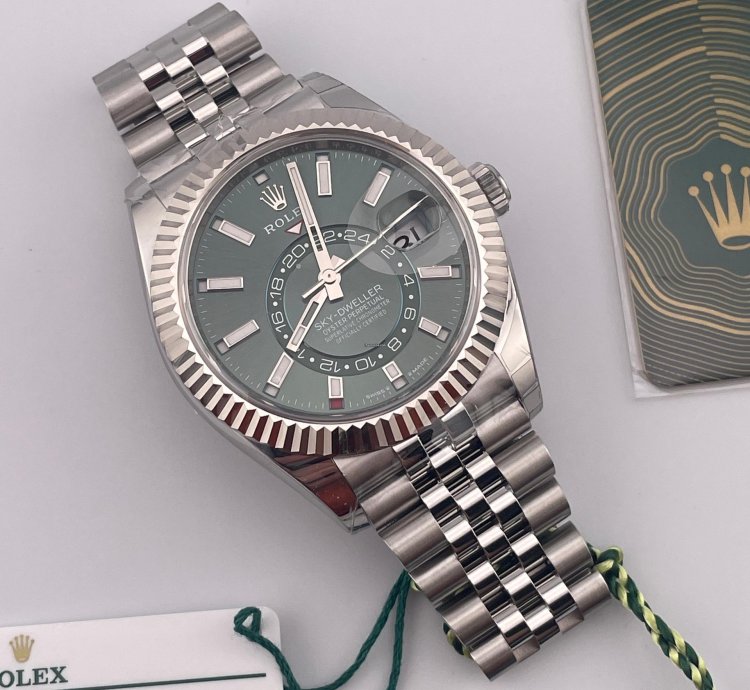 Rolex Sky-dweller 42mm Green Dial