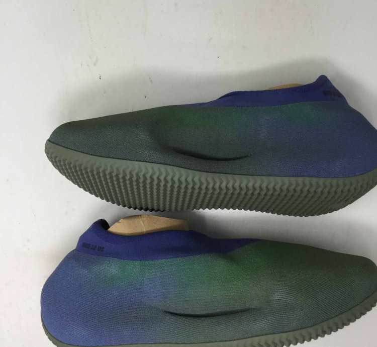 Yeezy Knit Runner Faded Azure