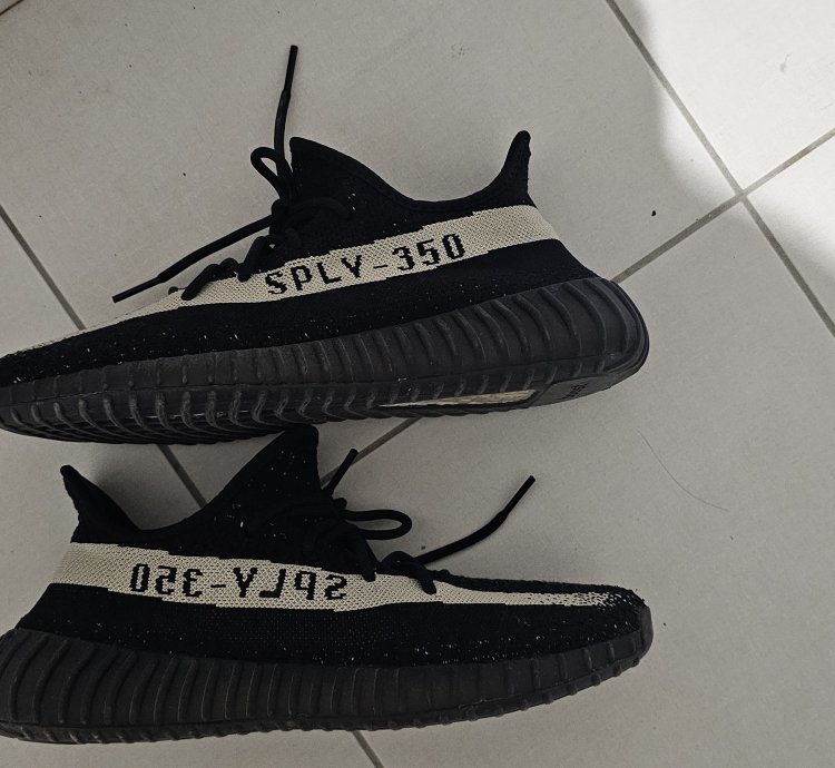 Yeezy Oreo