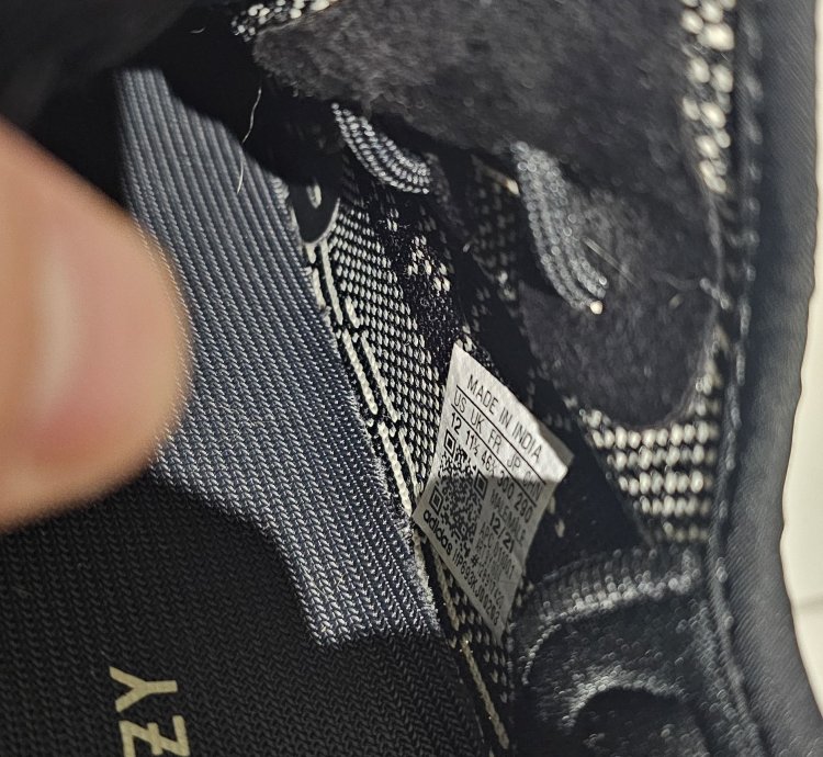 Yeezy Oreo