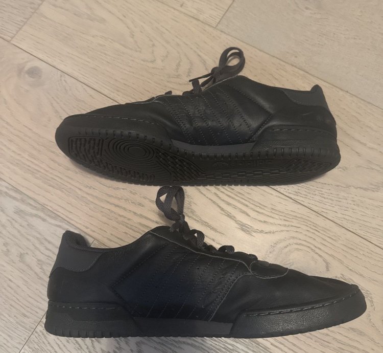 Yeezy Powerphase Cg6420