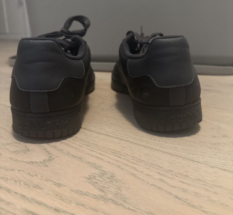 Yeezy Powerphase Cg6420