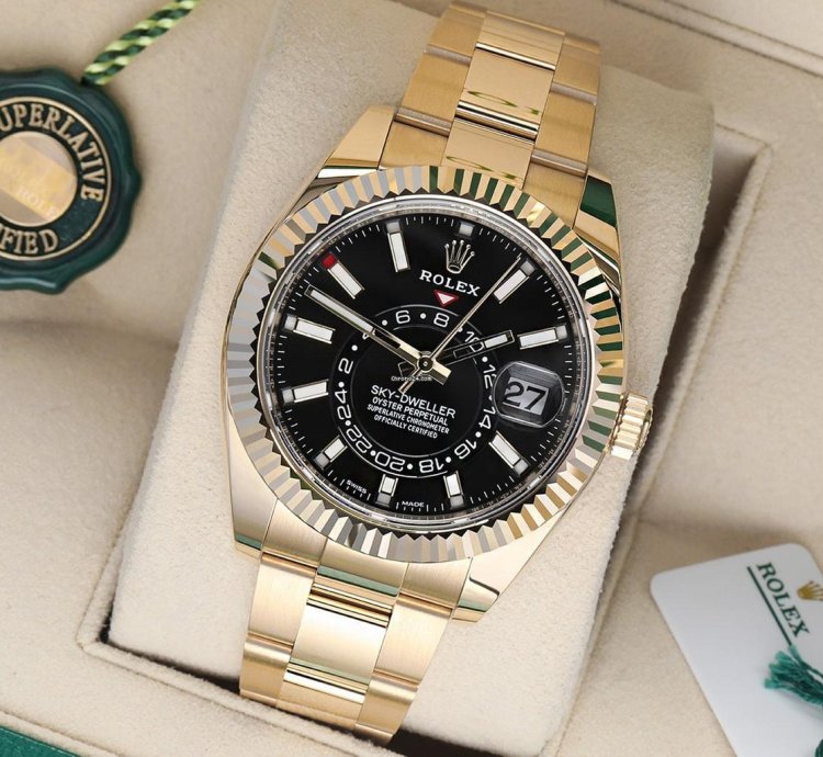 Rolex Sky-dweller 42mm Oyster 326938 Yellow Gold Watch Black Index Dial Never Worn