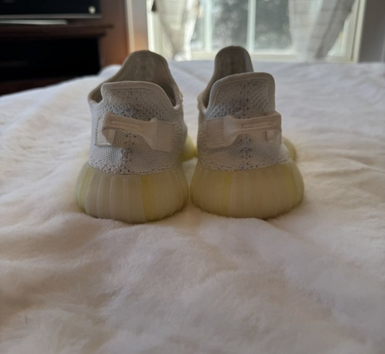 Yeezy Triple Whites