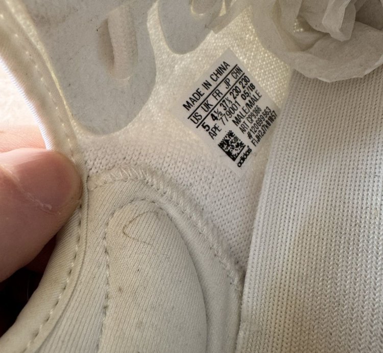 Yeezy Triple Whites
