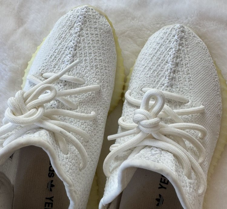 Yeezy Triple Whites