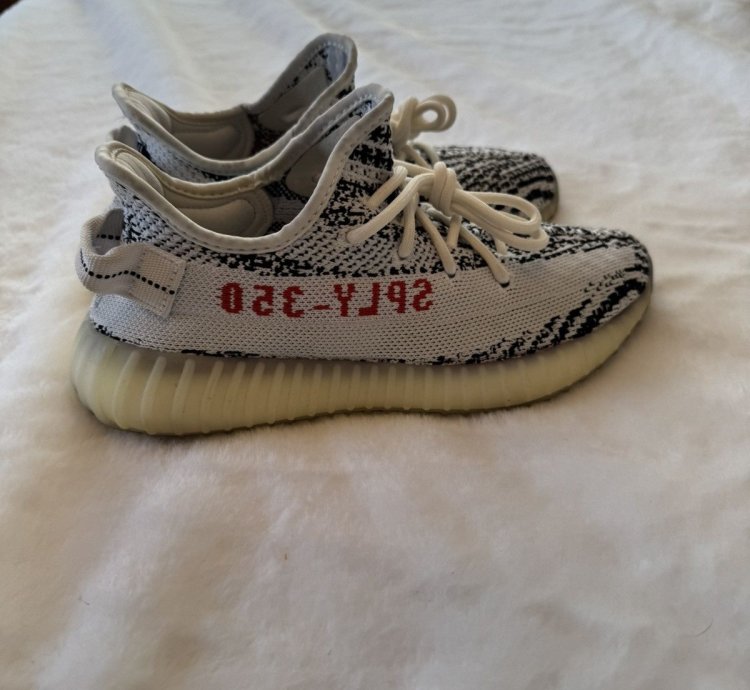 Yeezy V2 Zebras